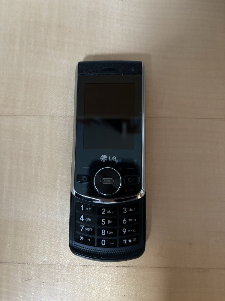 Telefon LG GD330