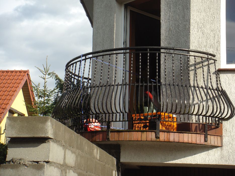 Balustrada balkon, taras w kształcie łuku, półkole