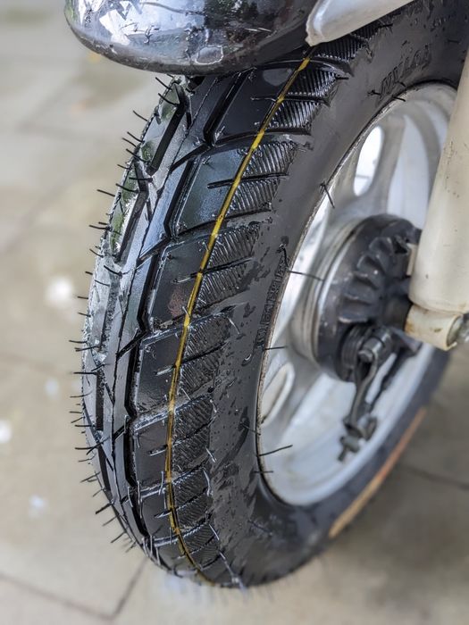 Продам скутер Хонда Дио 27 65сс