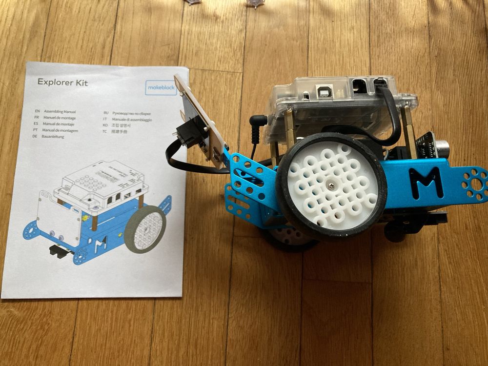 Robot Edukacyjny mBot z matrycą LED nowy rozpakowany na prezent