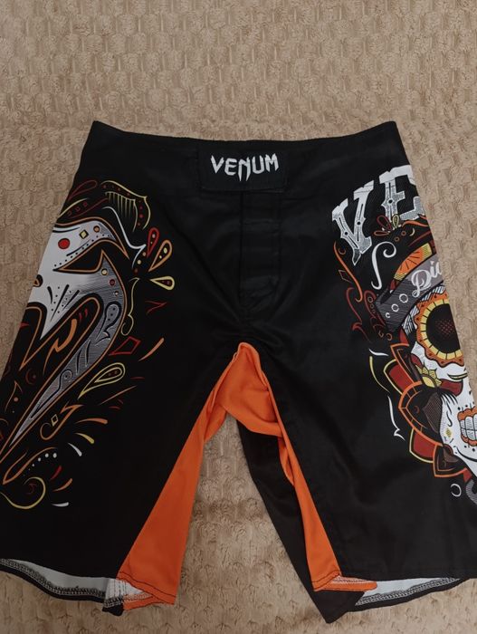 Шорти компресійні Venum santa muerti