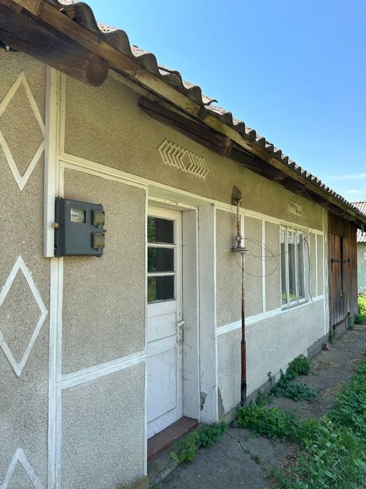 Продам господарство (будинок) село Любківці Коломийський район