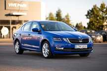 Skoda Octavia z salonu PL, 1 uż od nowości, serwis w ASO, 2kpl alufelg, bezwypadkowa