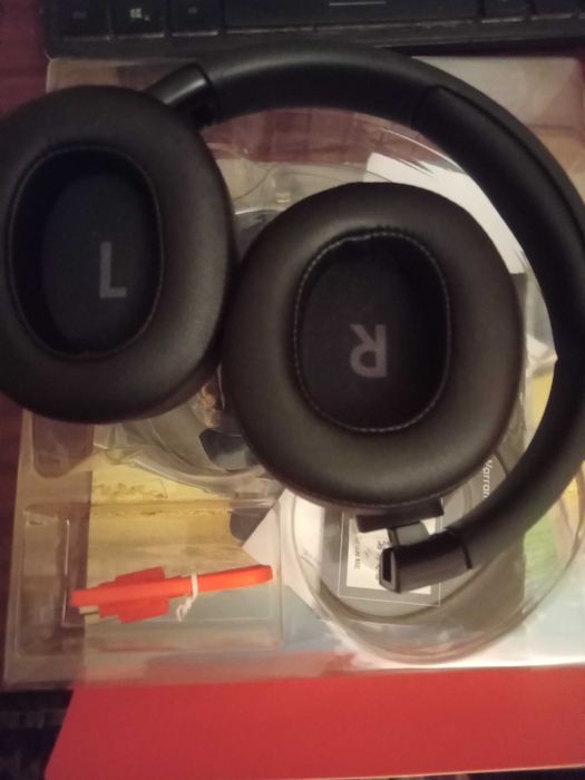 Наушники JBL Tune 710BT