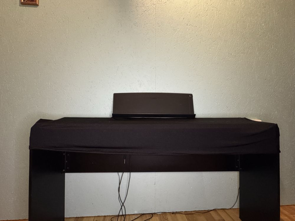 Yamaha P-105 Pianino