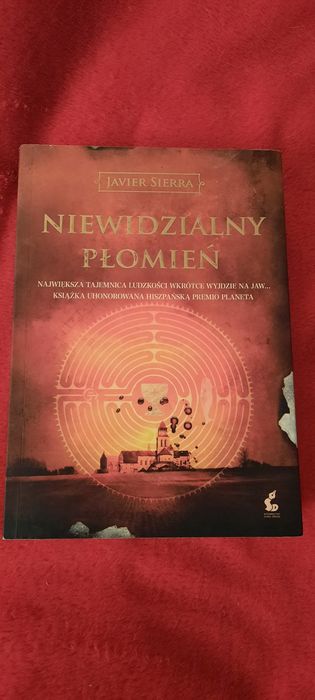Książka "Niewidzalny Płomień"