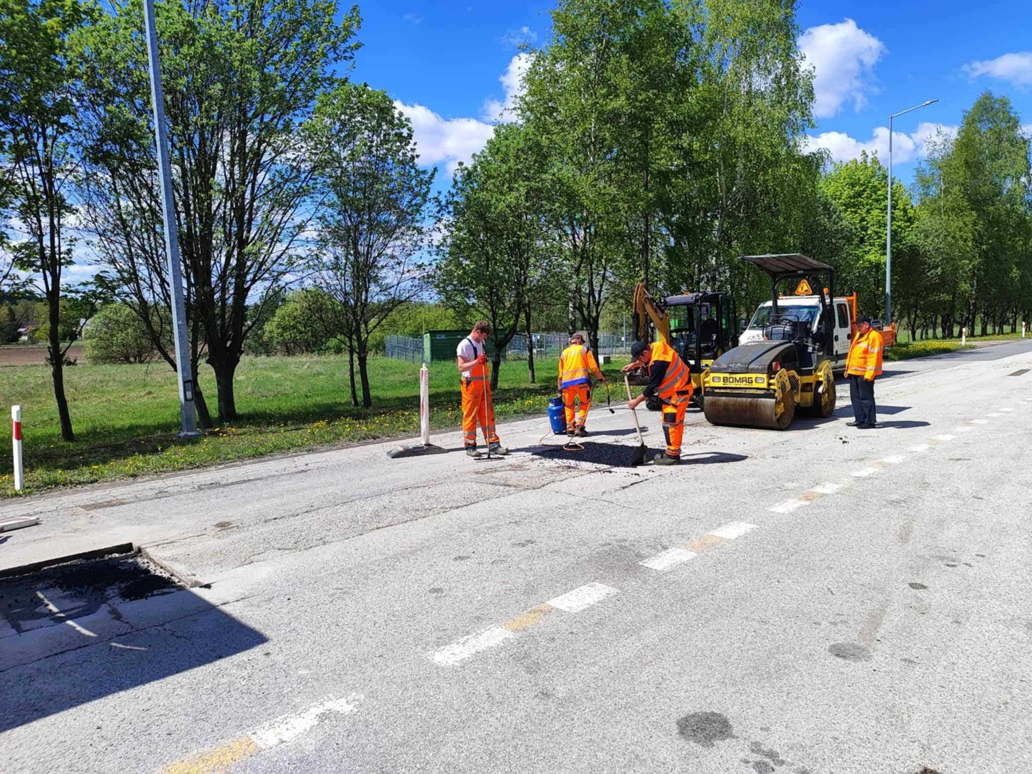 Wynajem Maszyn Budowalnych/ Roboty ziemne wykopy, utwardzenie placu