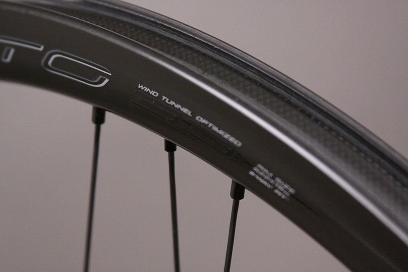Komplet kół Campagnolo Bora WTO 33 2 Way Fit