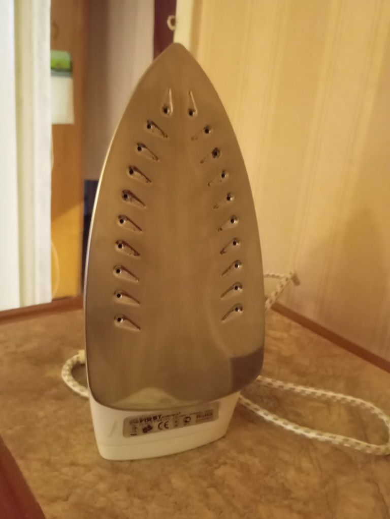 Паровой утюг TZS First Austria Kacey FA-5619-1 - 1600 W