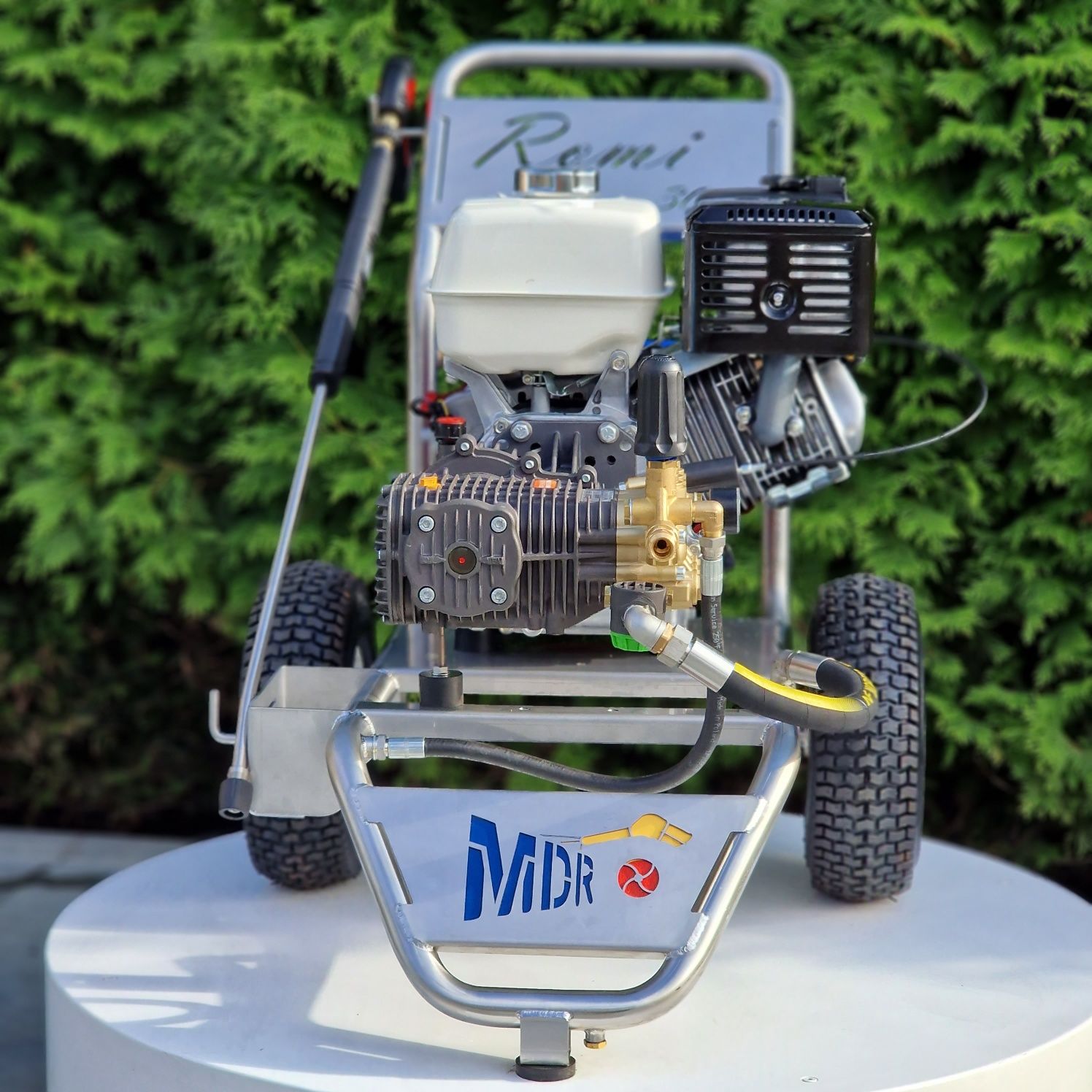 Myjka wysokociśnieniowa ROMI 300 SP silnik Honda