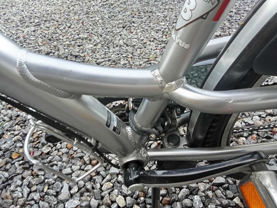 Rower  aluminiowy   BATAVUS .  Holenderska Damka .deore.