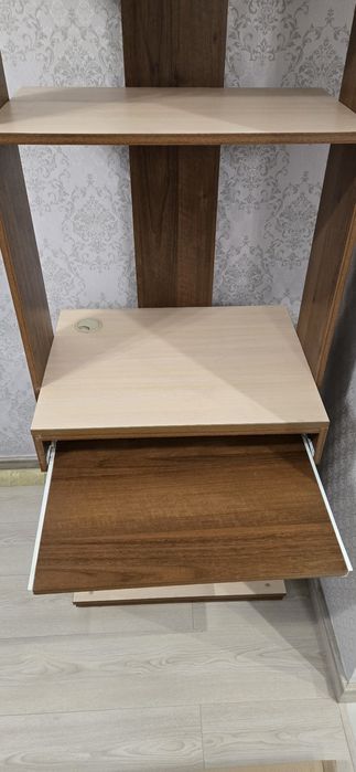 Компьютерний стіл