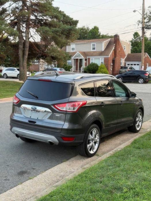 Ford Escape Titanium      2015