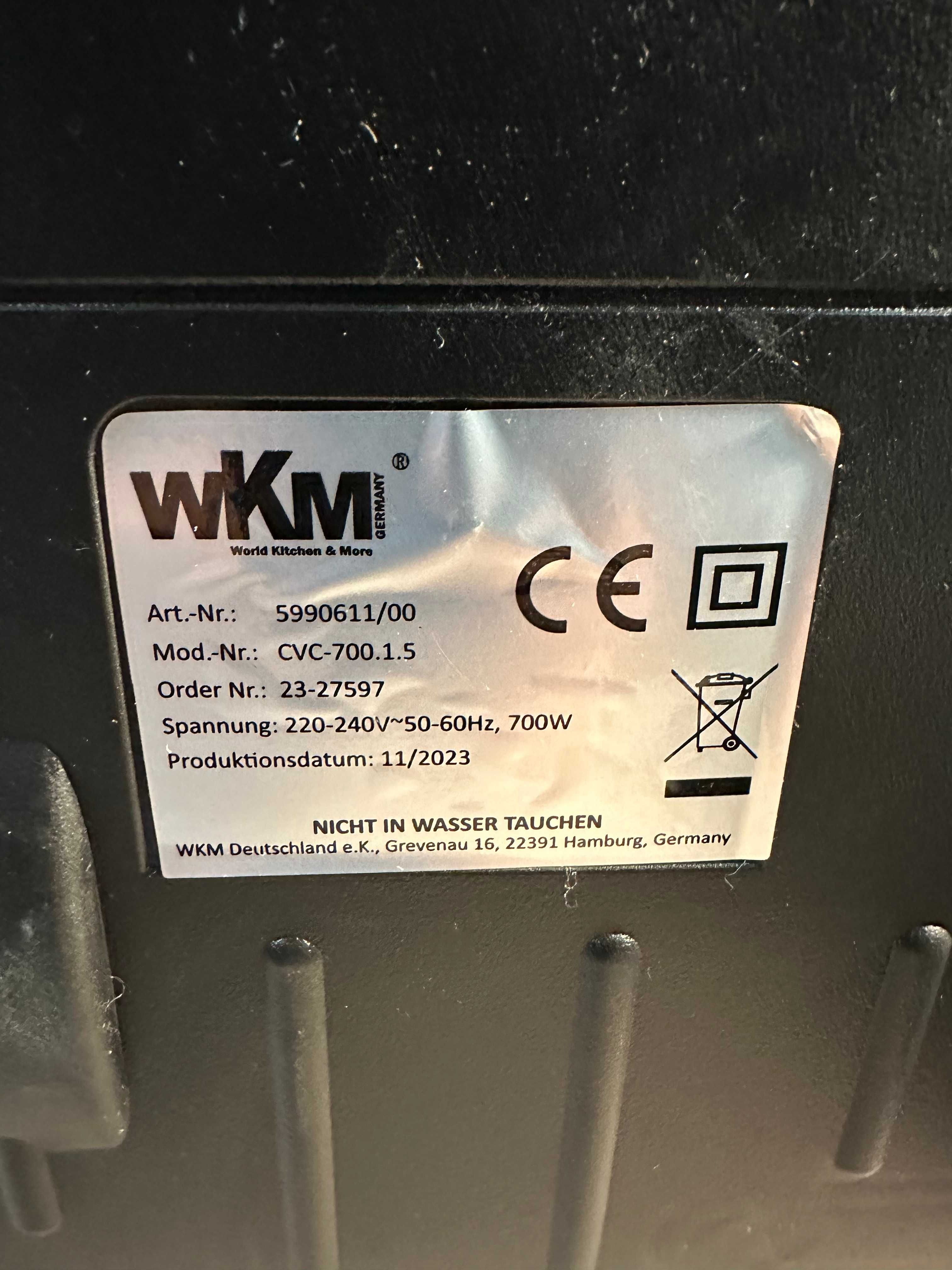 Пилосос без мішковий WKM CVC-700.1.5