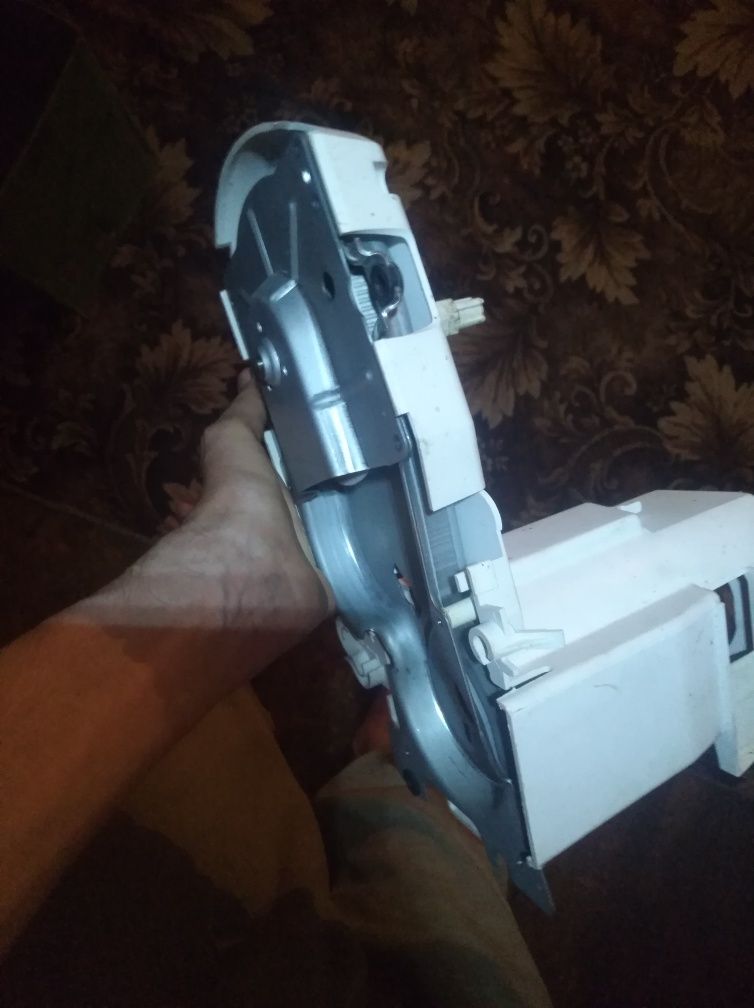 Запчасти для кухонного комбайна Moulinex genius 2000