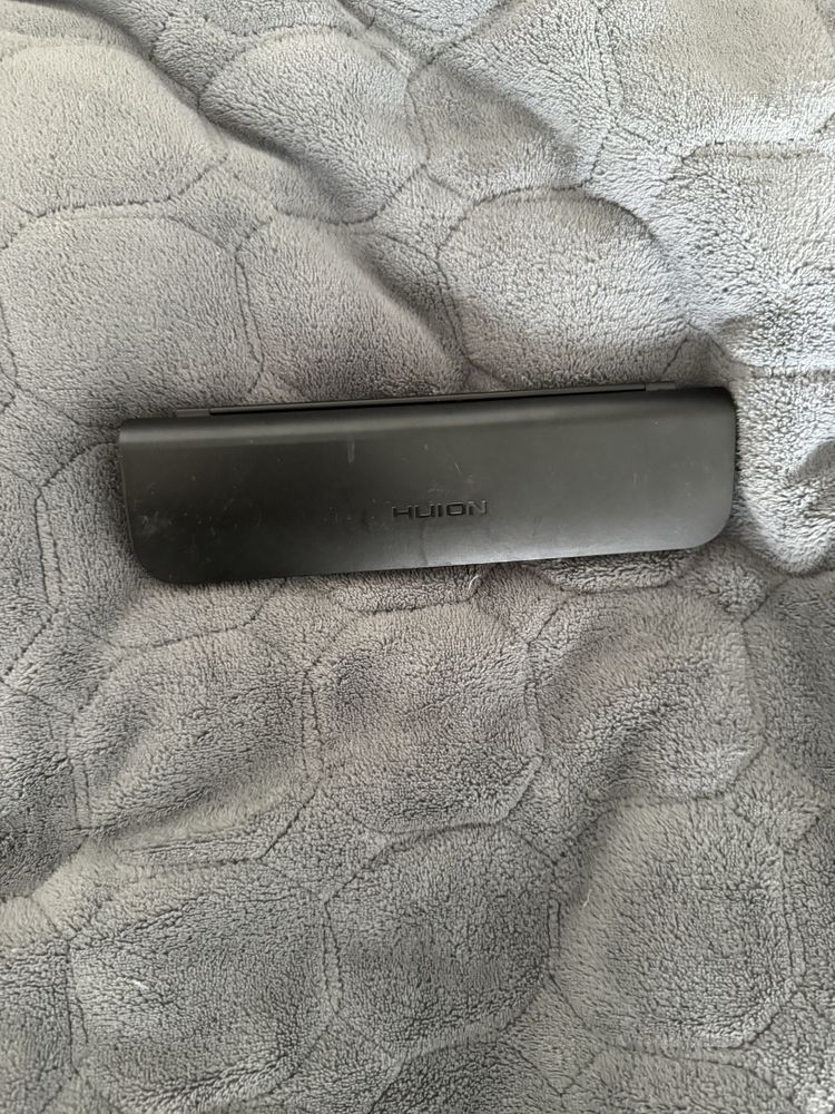 продам графический планшет Huion Kamvas GT-156HD V2
