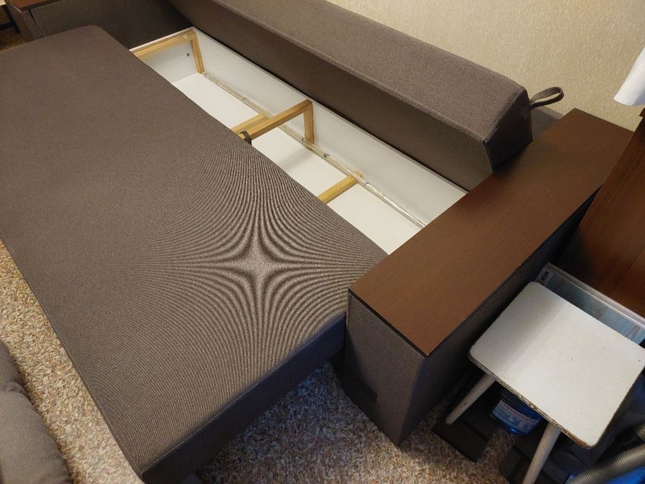 Диван  большой б.у.