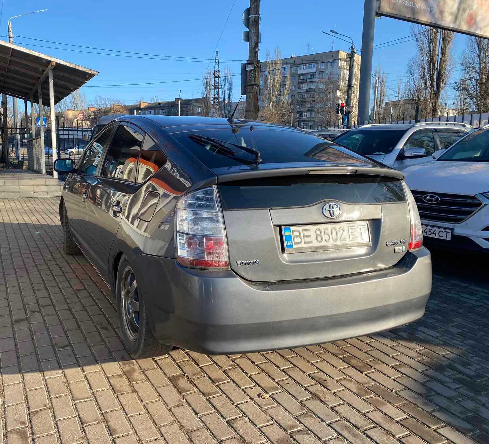 Toyota Prius 2008 року 1,5 л. газ/бензин