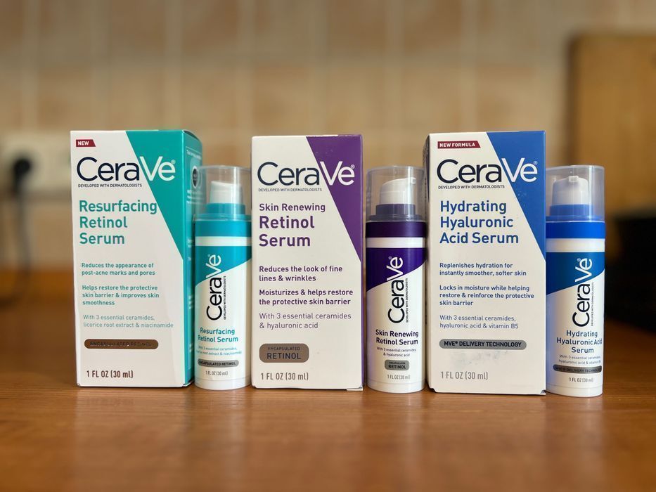 CeraVe сироватка з ретинолом / з гіалурновою кислотою (є опт)