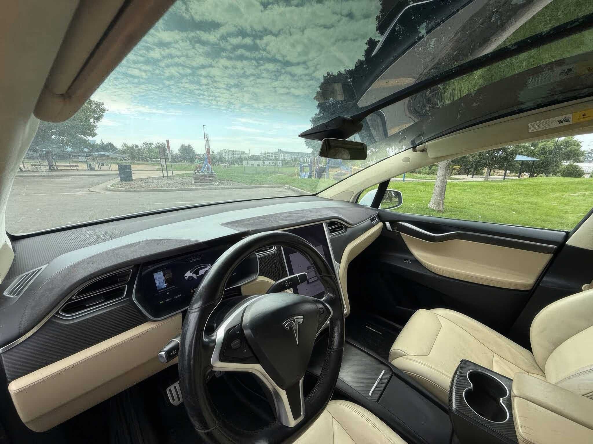 Tesla Model X 2017