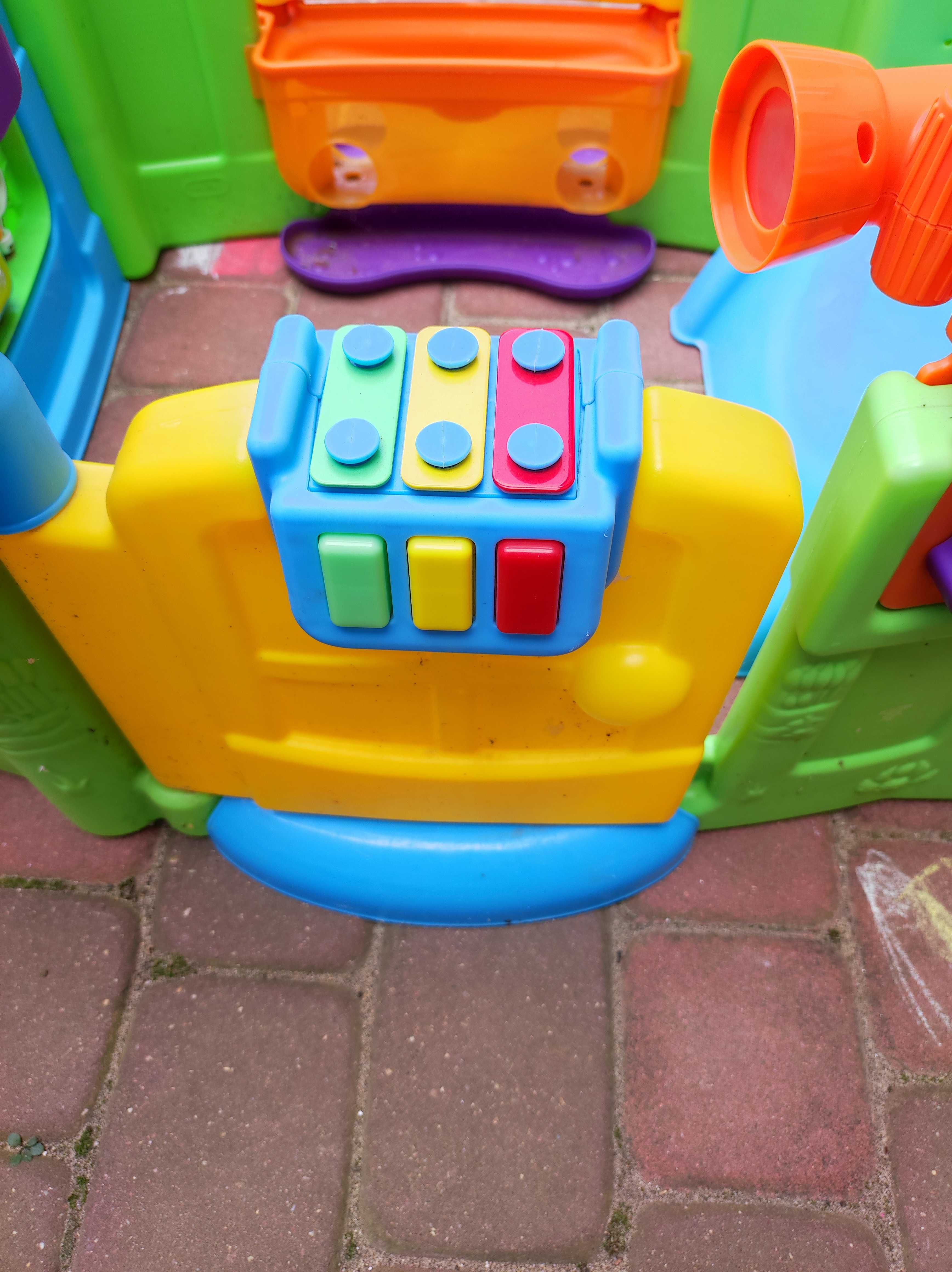 Domek Little tikes