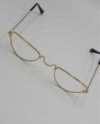 Акцентная золотистая оправа, имеджевые очки