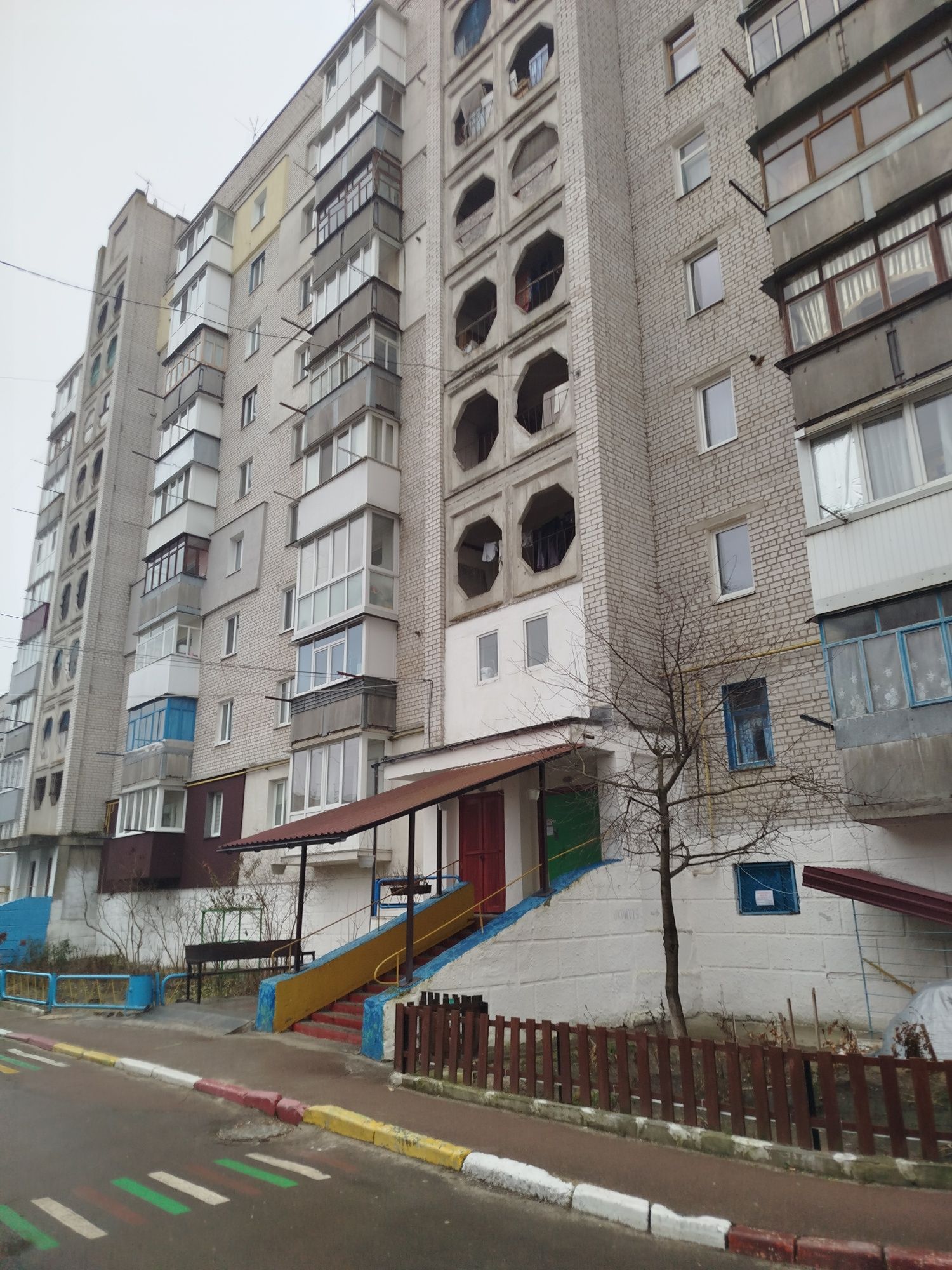 Продам 2х квартиру по вулиці Слободській