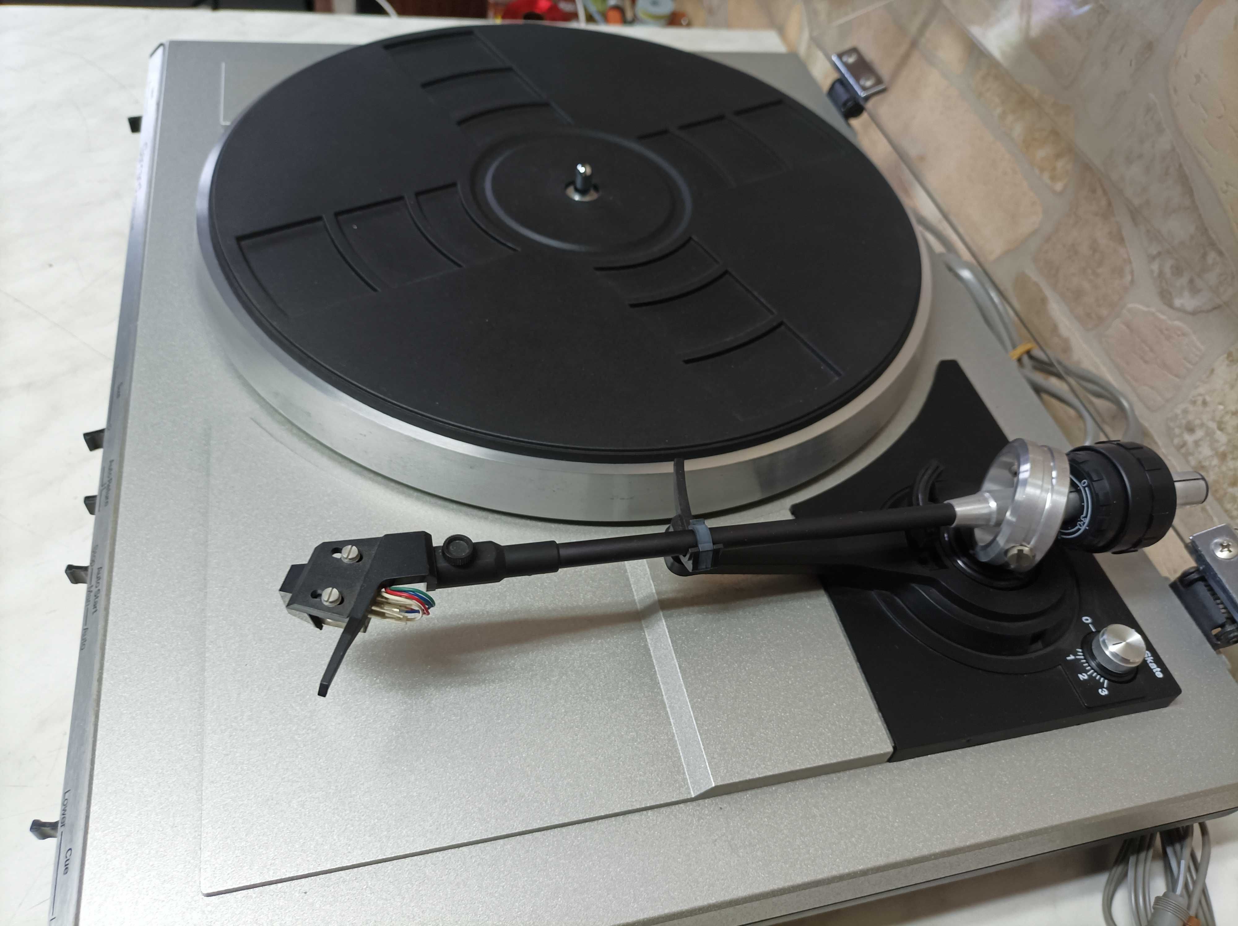 Gramofon GARRARD GT225ap