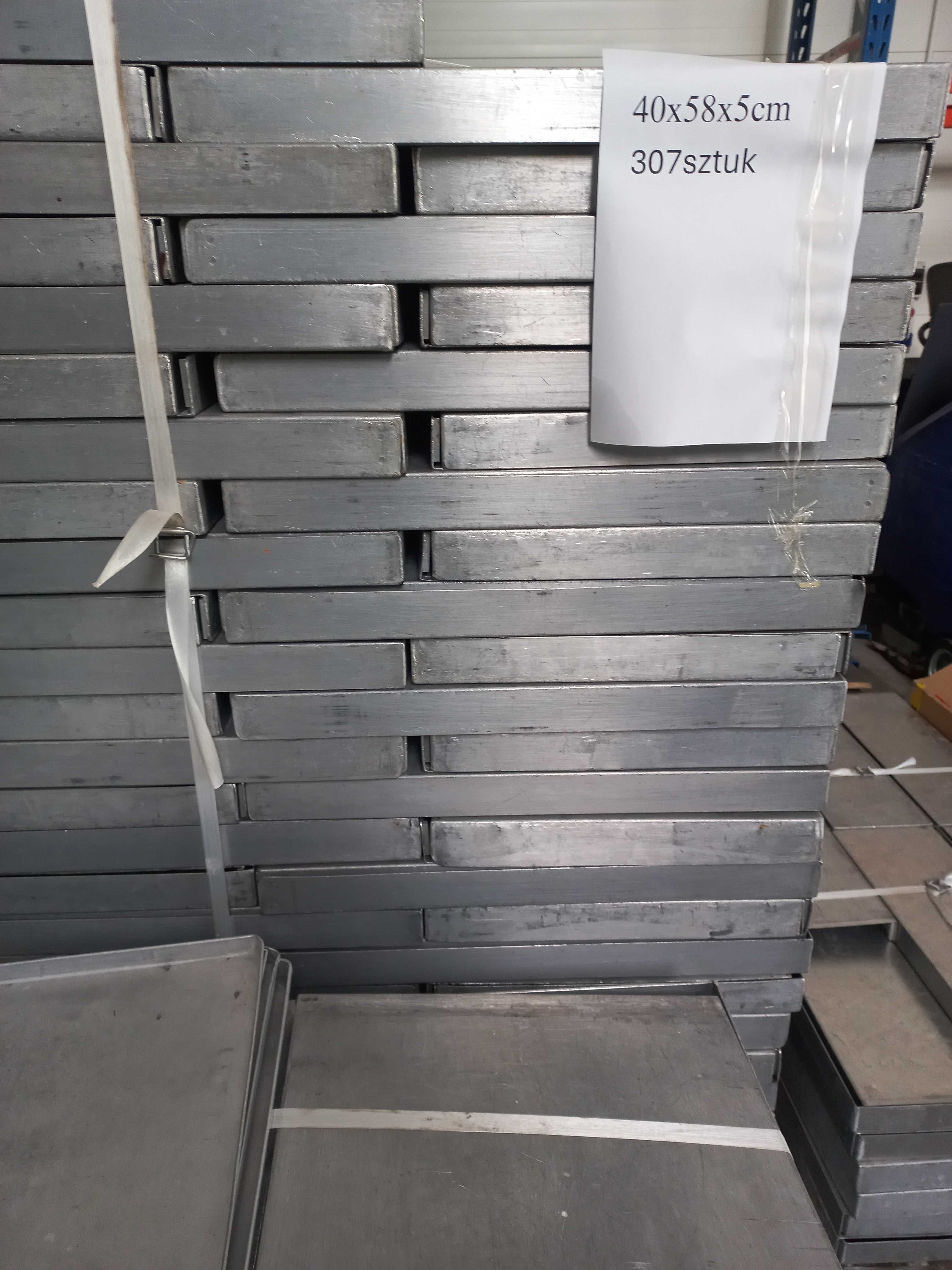 Blachy i formy piekarnicze   40x60 i 20x60