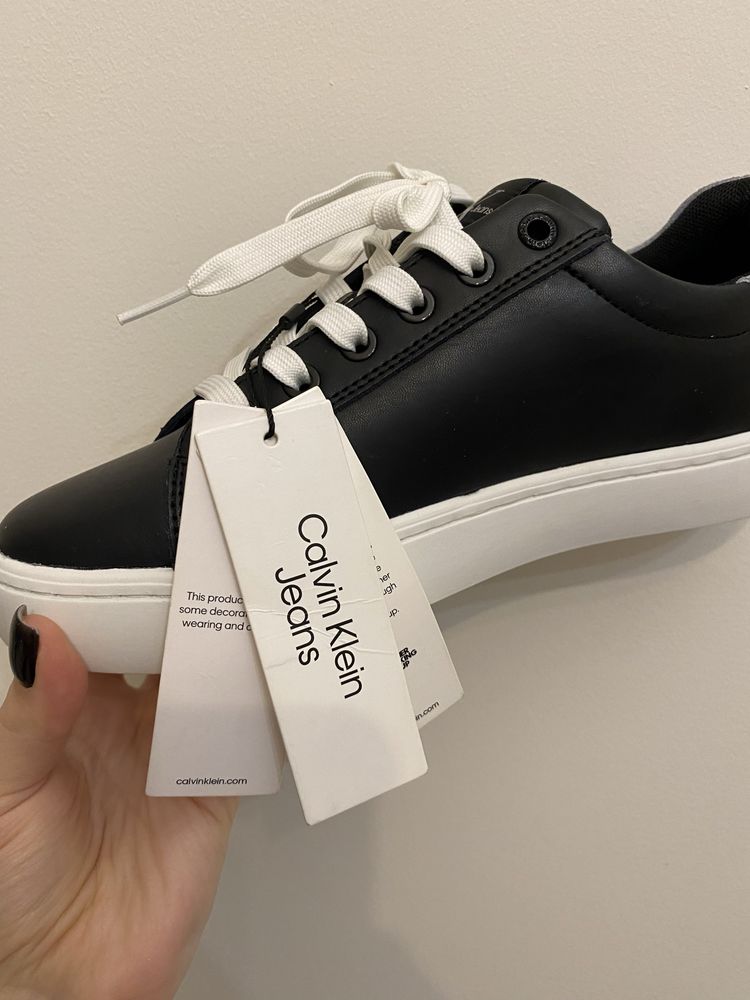 Шкіряні кросівки Calvin Klein (можливий торг)