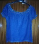 Blusa ciganinha e saia de ganga