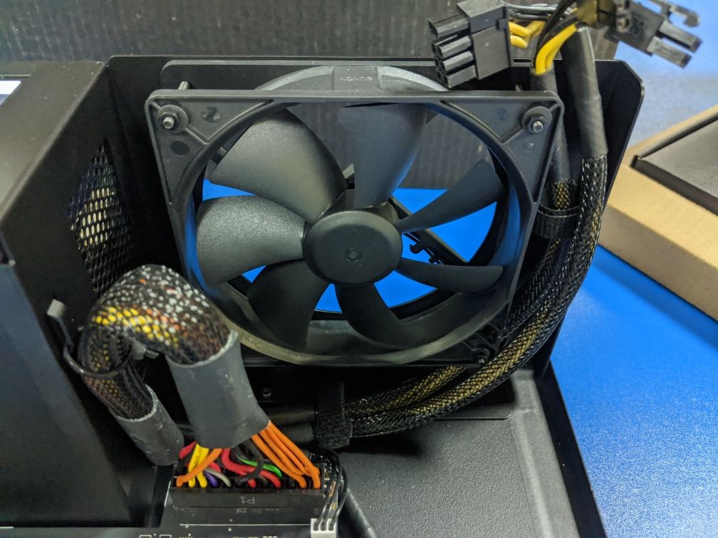 Razer Core X Chroma (open box) - бокс для внешней видеокарты eGPU eGFX