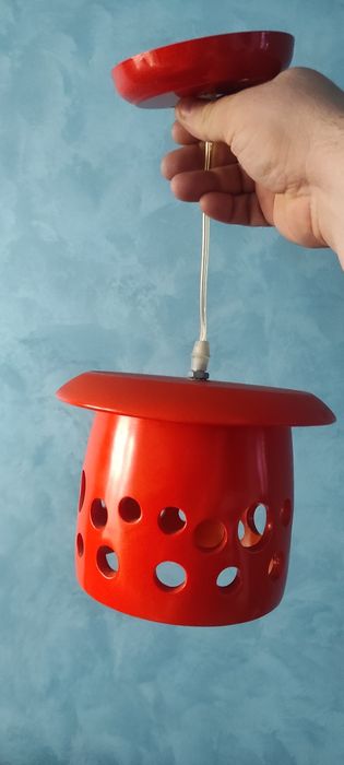 Продам люстру чашка