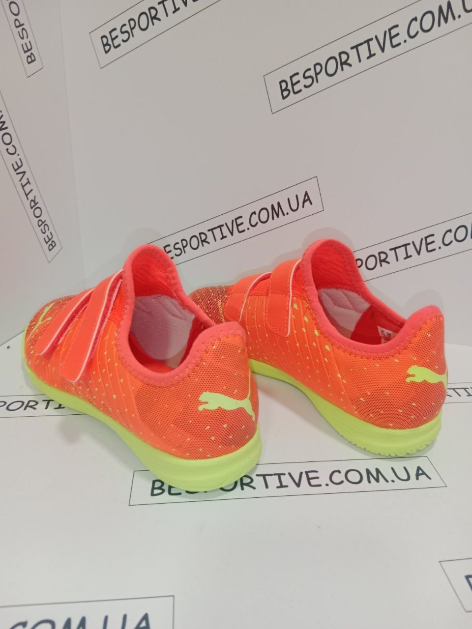 ОРИГІНАЛ дитячі кросівки для футбола Puma Future 4.3 Indoor