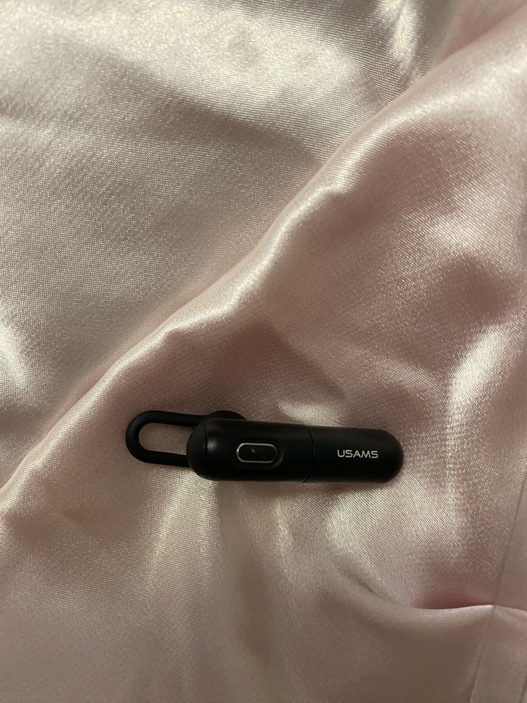 Bluetooth навушник