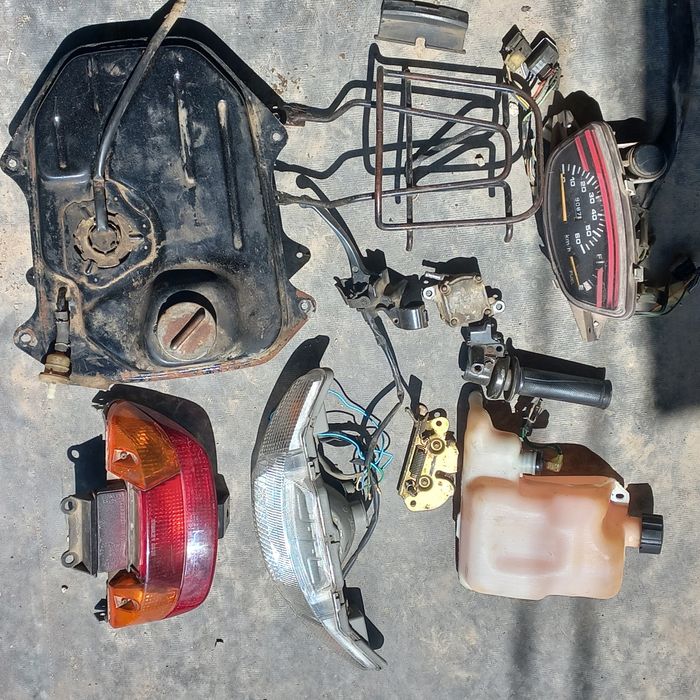 Продам запчастини  HONDA DIO AF27