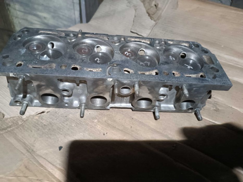 Головка Opel Vectra A 2.0i 1993