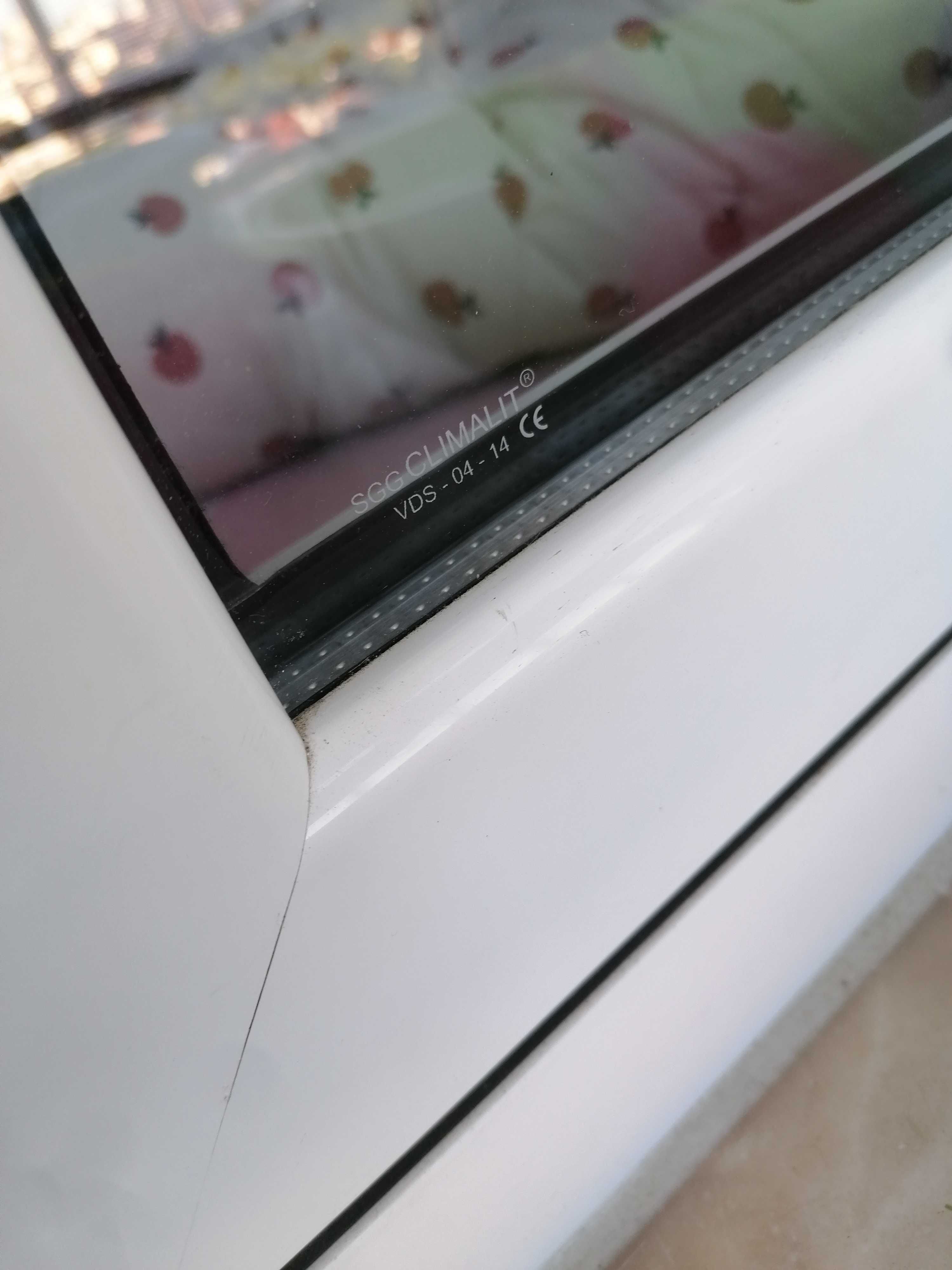 Caixilho de aluminio tipo porta 2 folhas vidro duplo