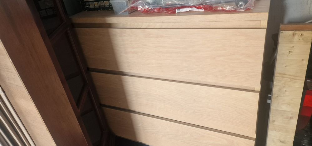 Szafka trzy szuflady ikea.