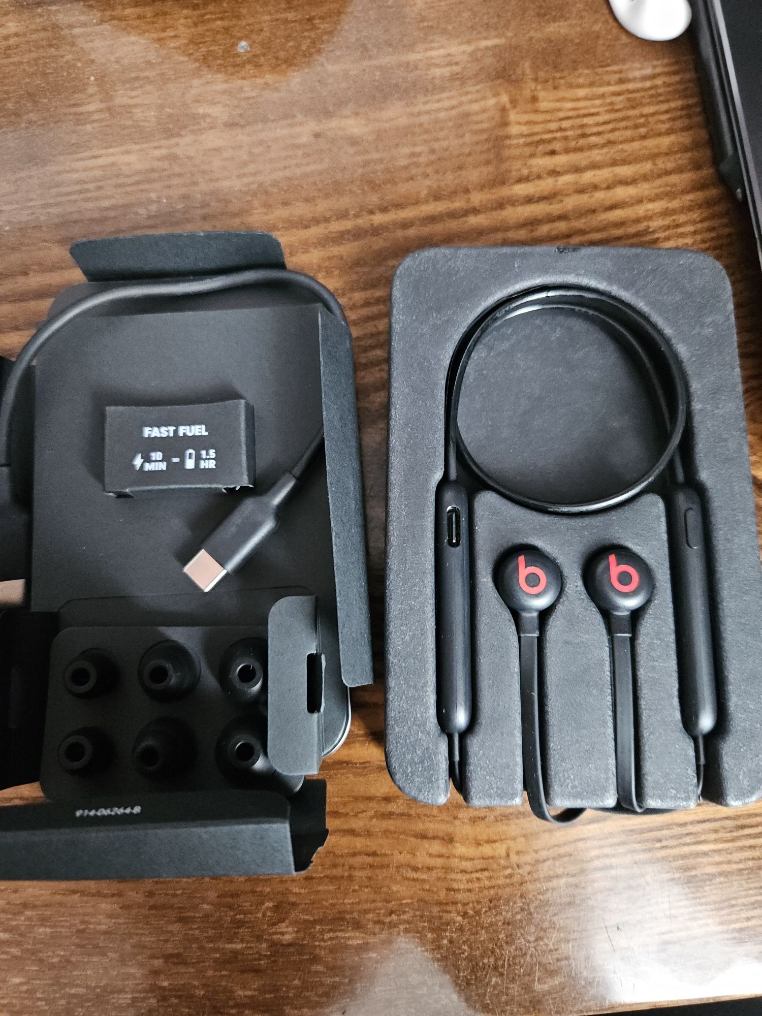 Nowe słuchawki bluetooth Beats Flex