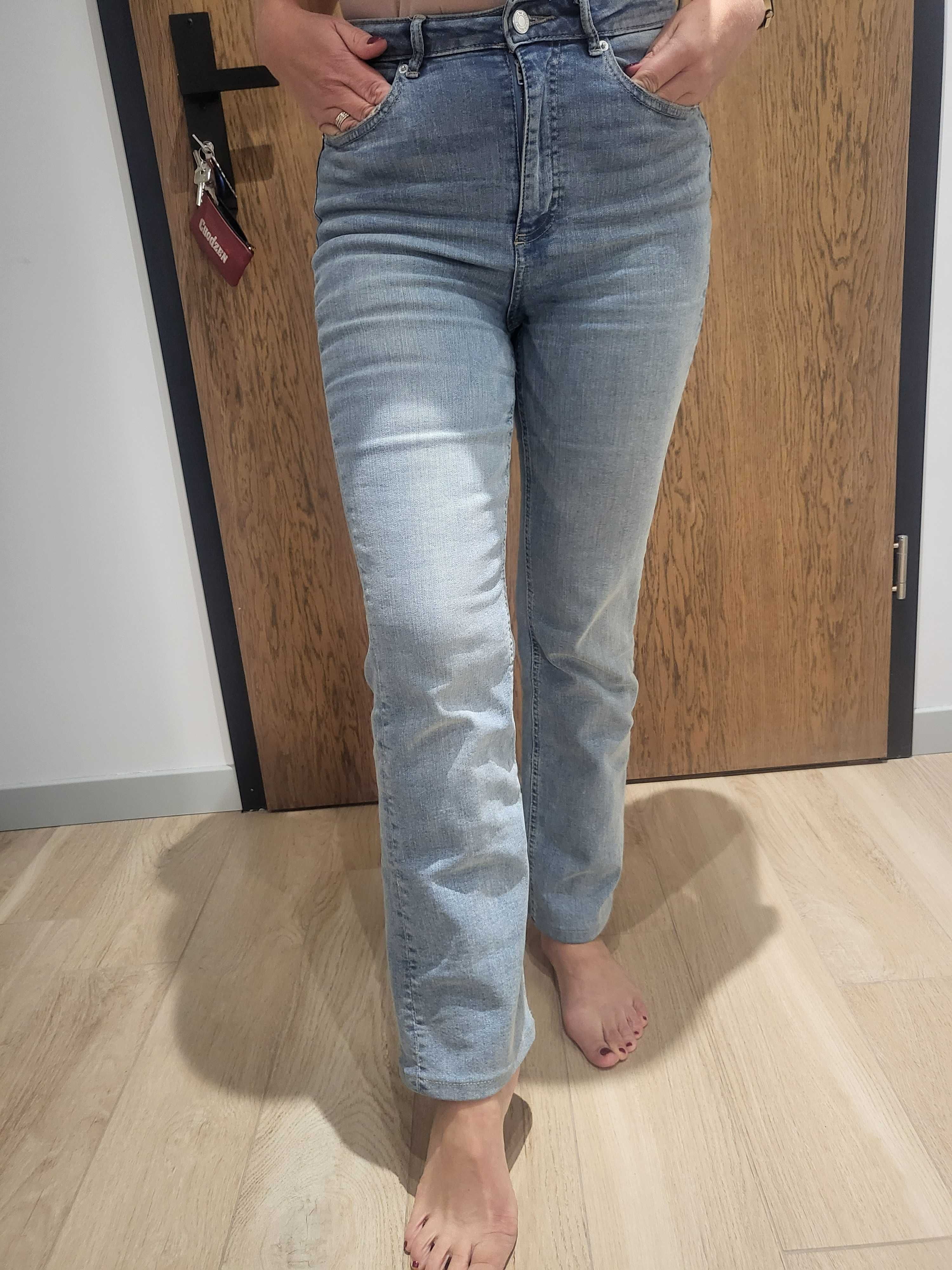 Spodnie jeansy Reserved 36