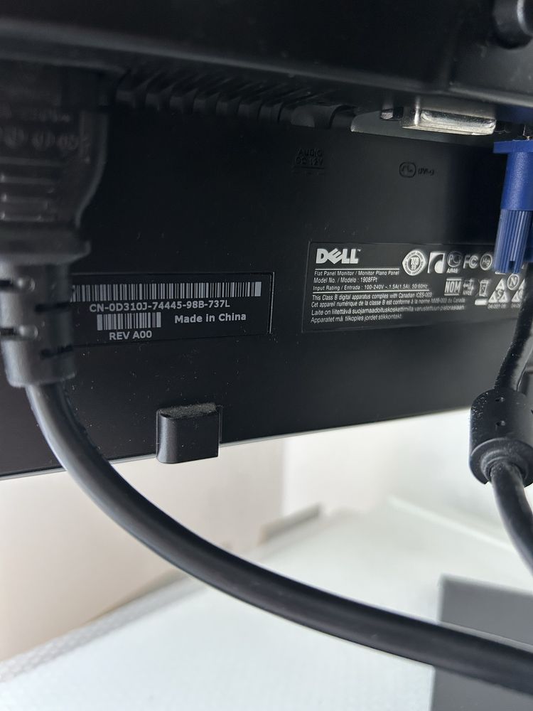 Monitor Dell 1908FPt