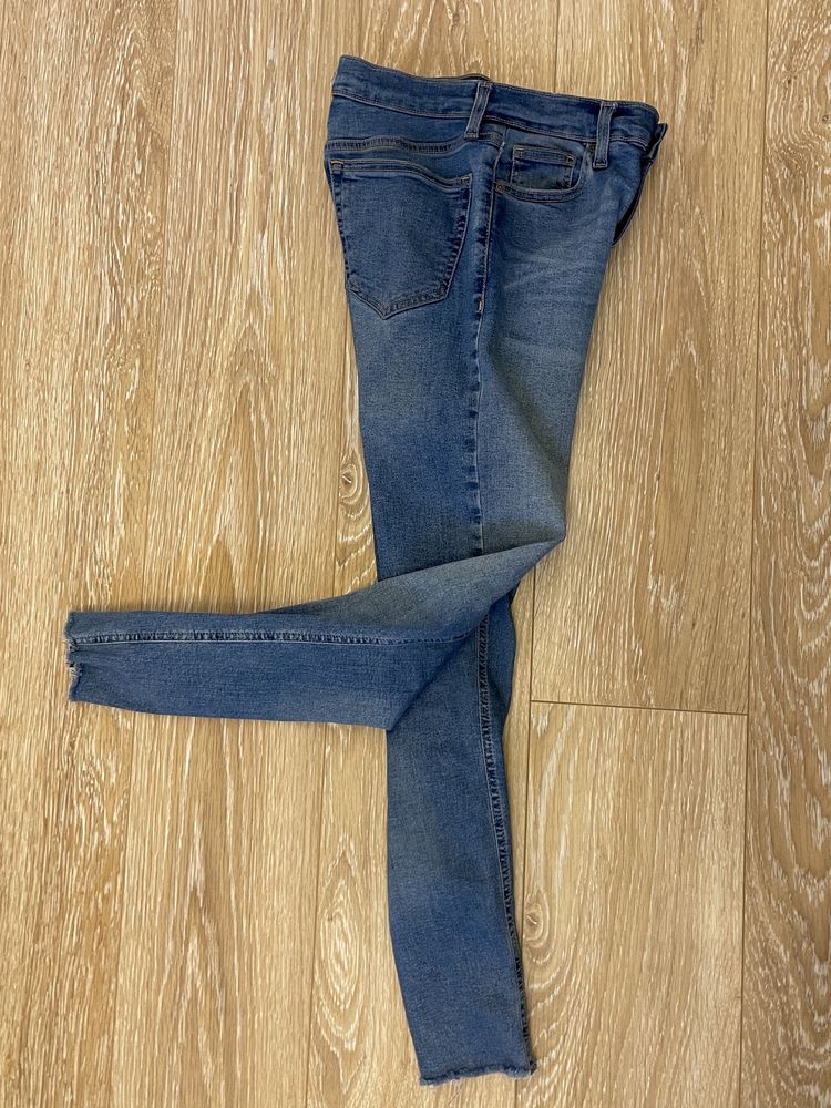 Ankle ripped jeans damskie Topshop do kostek W26 L30 pas 66-74 cm