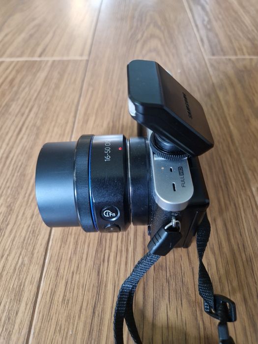 Aparat Samsung NX 3000