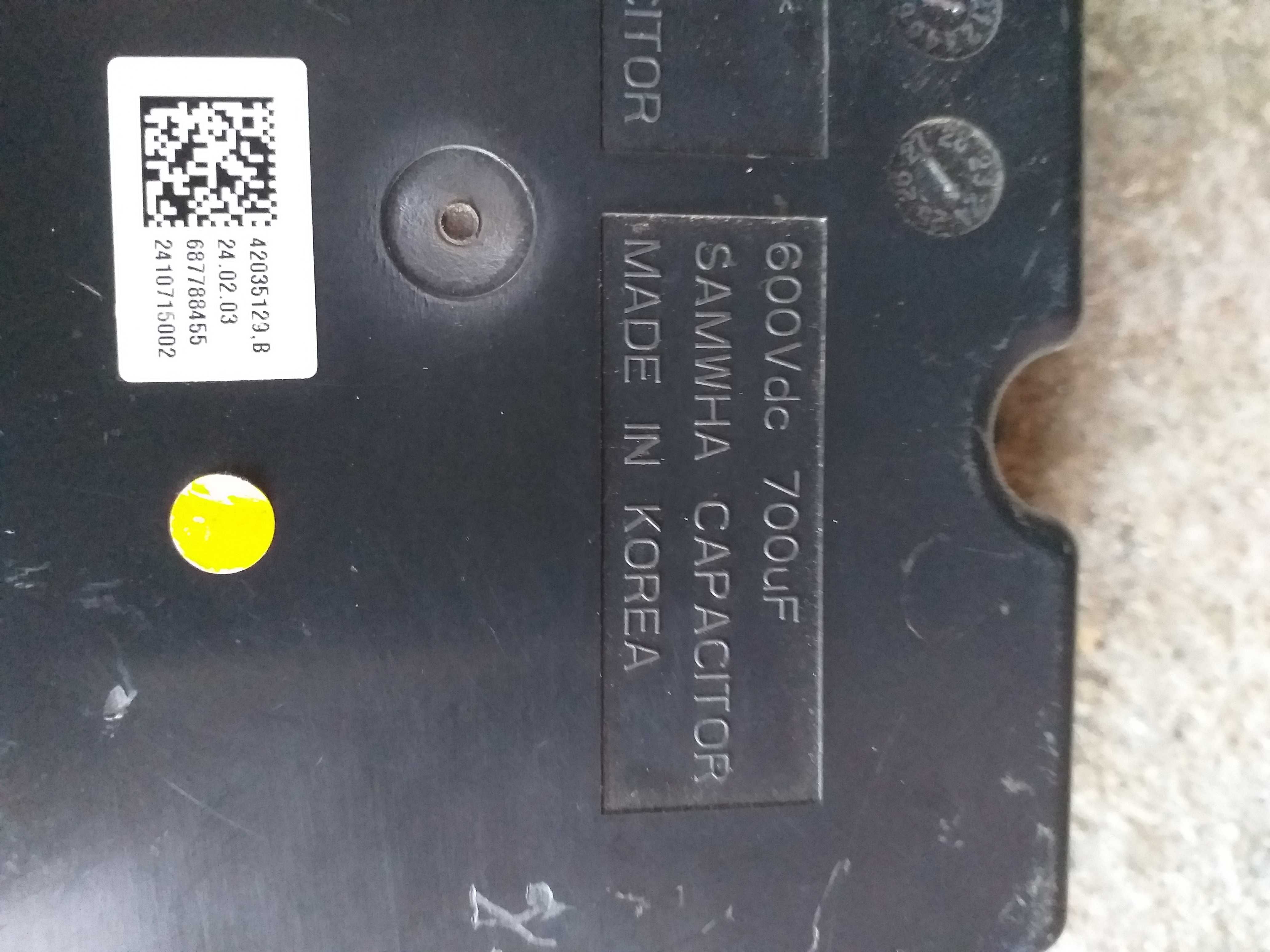 Condensadores 600v 700 farards Vdc