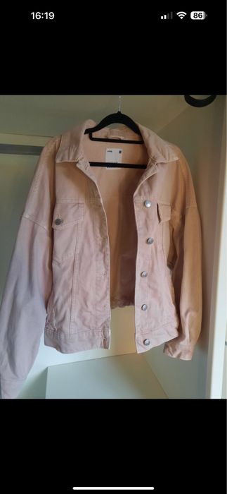 Różowa katana na guziki