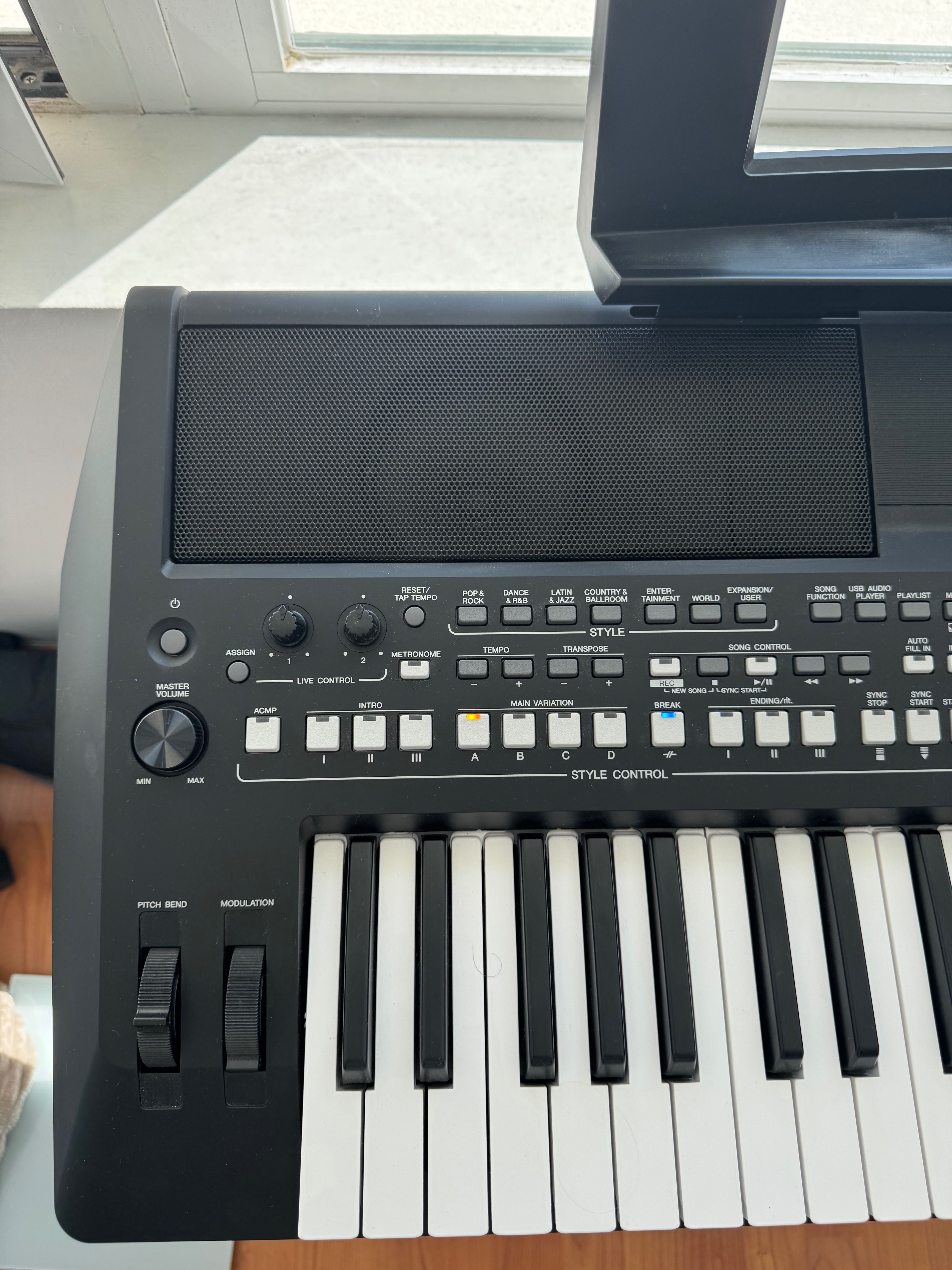 Yamaha PSR-SX600