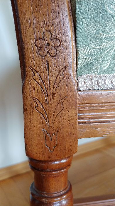 Taboret do toaletki antyk