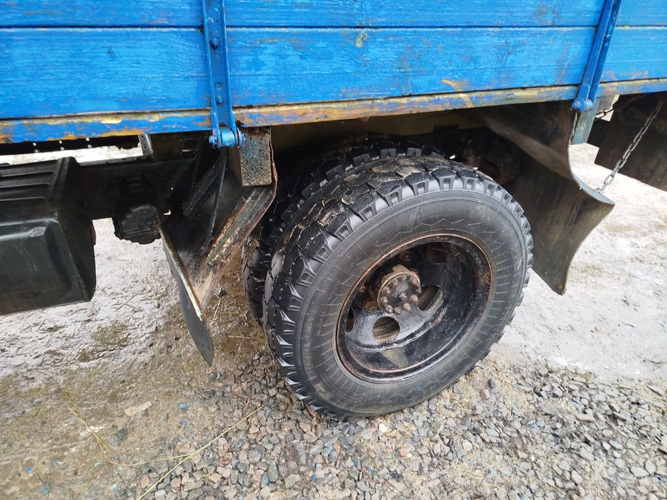 Продам ГАЗ 52    на ходу