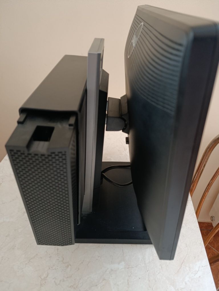 Dell Optiplex i3 3.3 GHz 8 GB RAM All in one